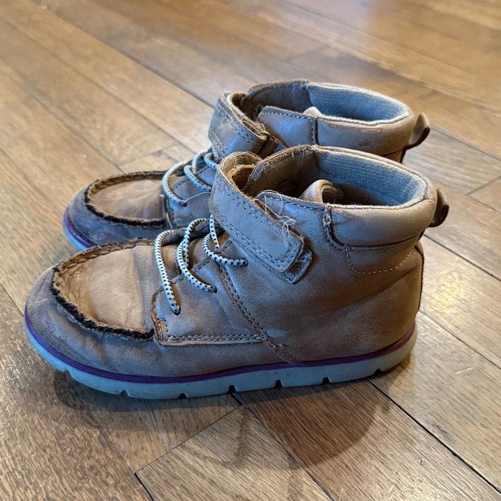 OshKosh B'gosh | Soft Boots with Velcro Strap for Little Boys